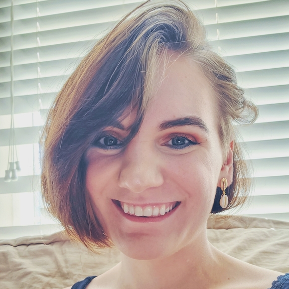 Welcome to my Closet/Boutique❣Meet the posher!🎀 - Picture 1 of 2